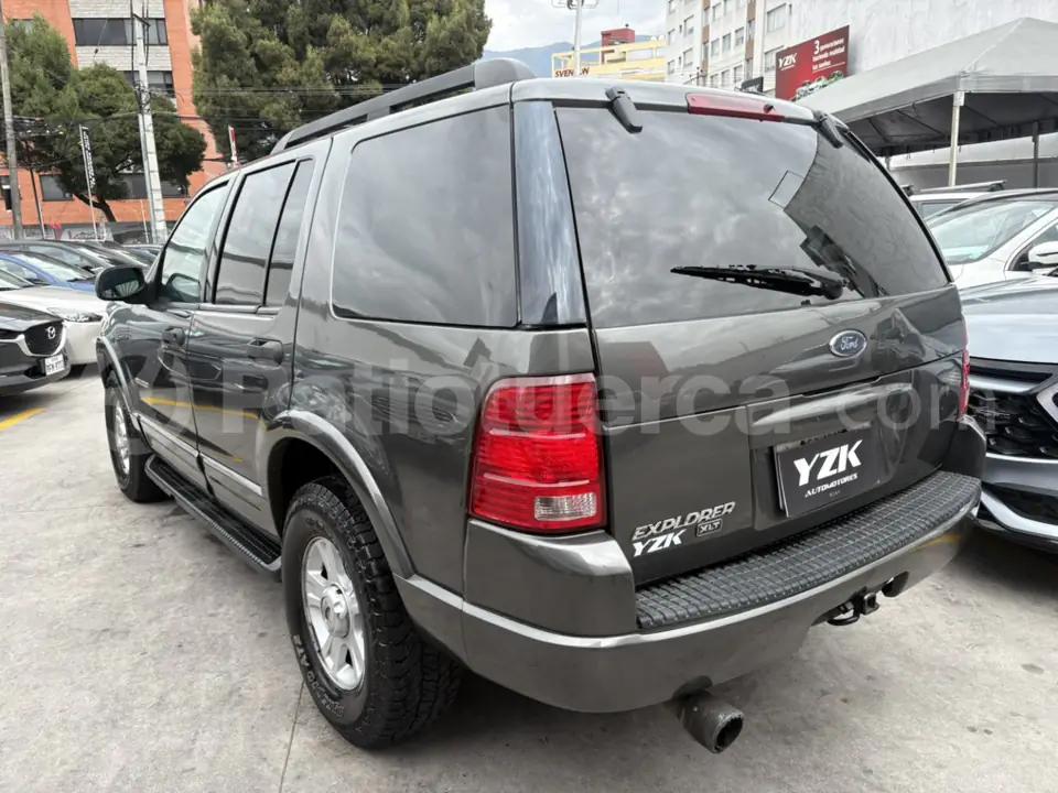 Foto 13 de Ford Explorer XLT