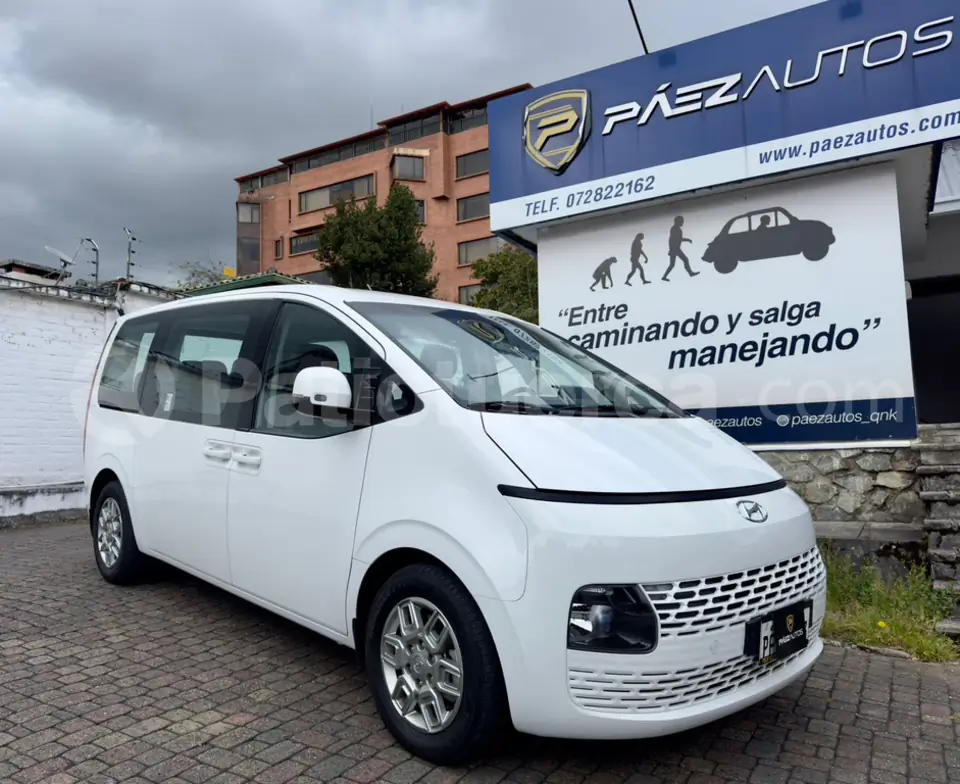 Foto 1 de Hyundai Staria