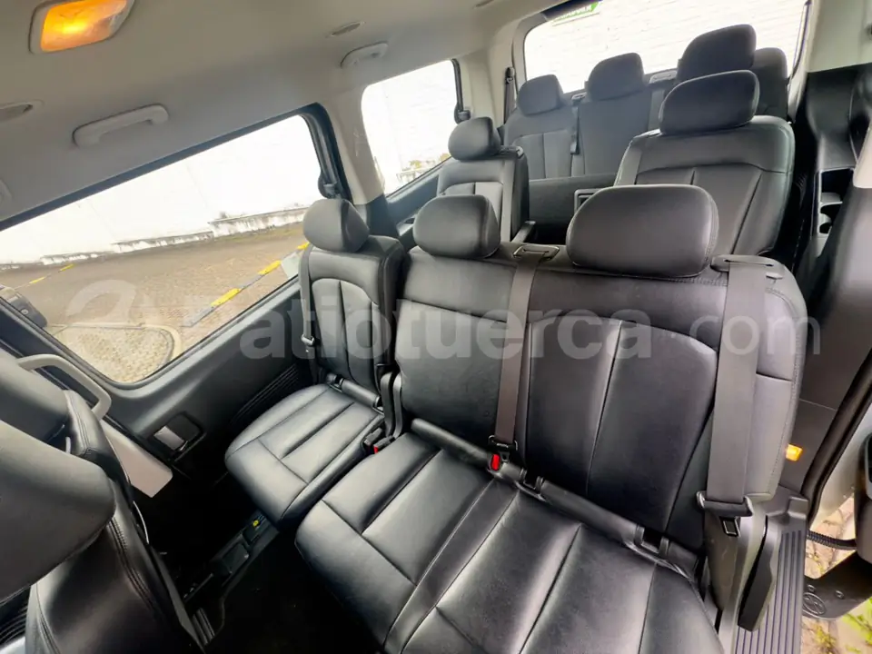 Foto 4 de Hyundai Staria