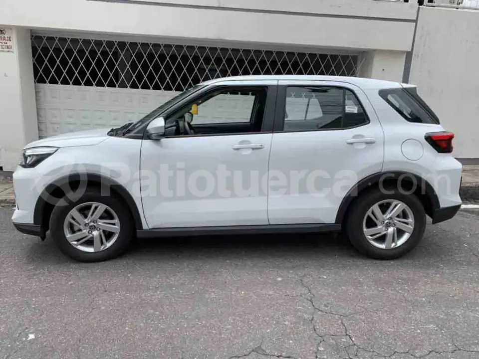 Foto 1 de Toyota RAIZE