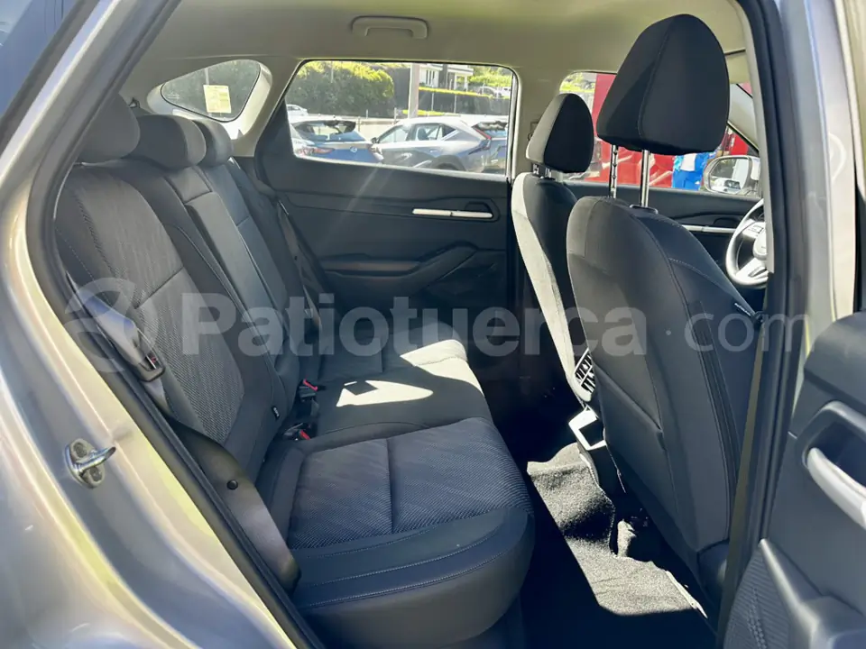 Foto 14 de Kia Seltos LX