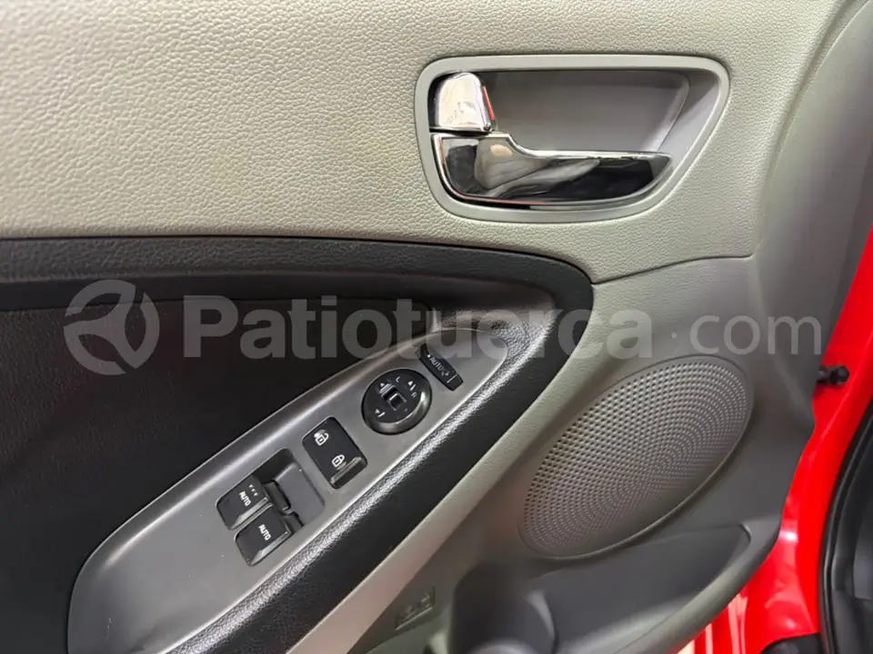 Foto 12 de Kia Cerato Koup