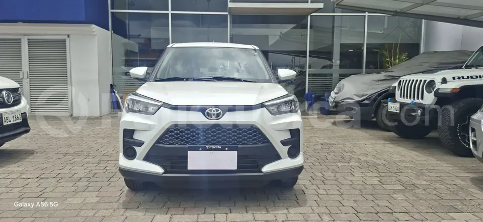 Foto 1 de Toyota RAIZE
