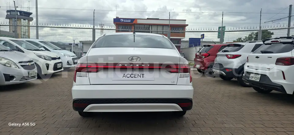 Foto 4 de Hyundai Accent