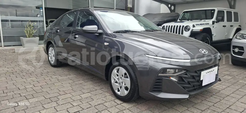 Foto 2 de Hyundai Accent New