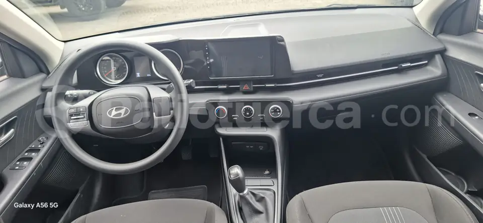 Foto 9 de Hyundai Accent New