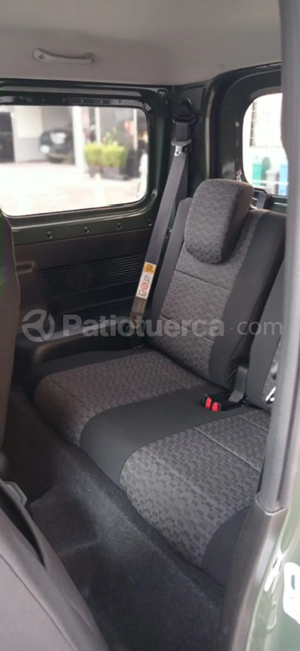 Foto 14 de Suzuki Jimny GL