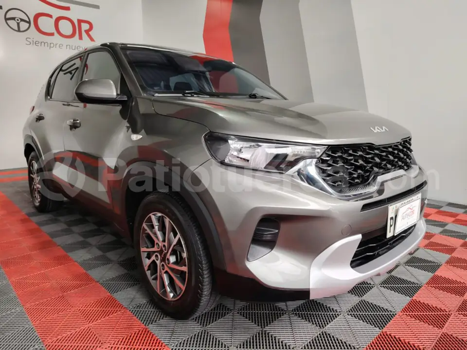 Foto 3 de Kia Sonet AC