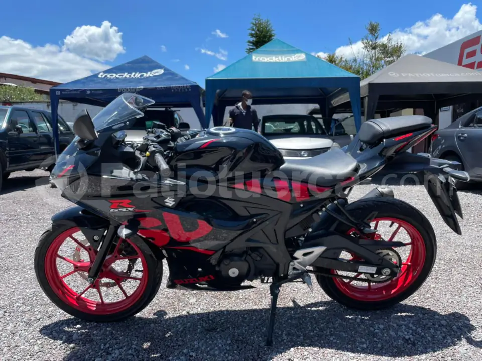 Foto 2 de Suzuki Gsx 150
