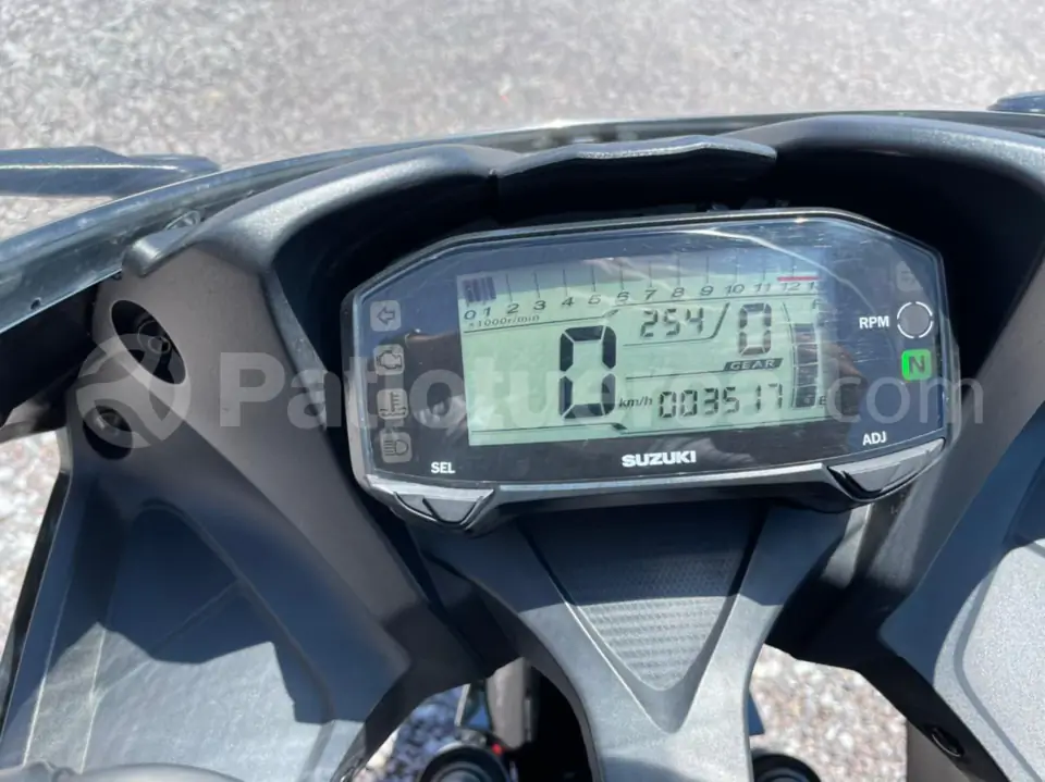 Foto 6 de Suzuki Gsx 150