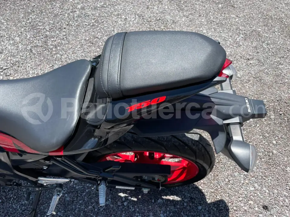 Foto 7 de Suzuki Gsx 150
