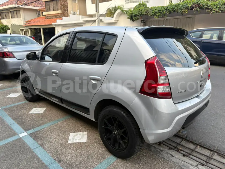 Foto 15 de Renault SANDERO EXPRESSION