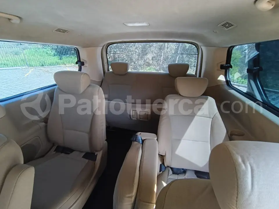Foto 10 de Hyundai H1 12 pasajeros