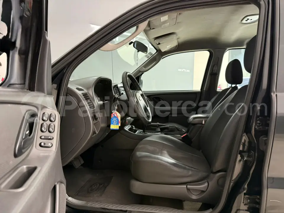 Foto 10 de Ford ESCAPE XLS