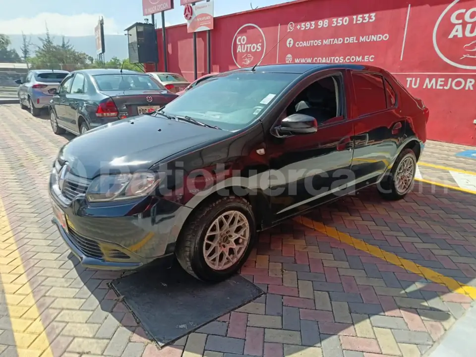 Foto 3 de Renault Logan Life