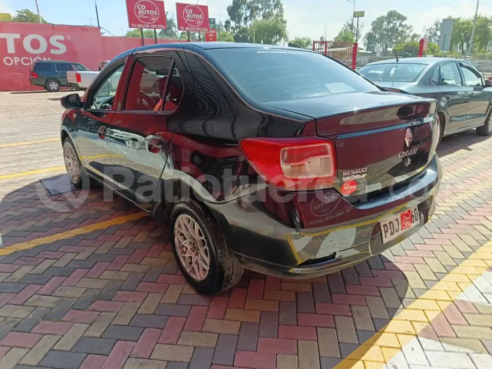 Foto 5 de Renault Logan Life