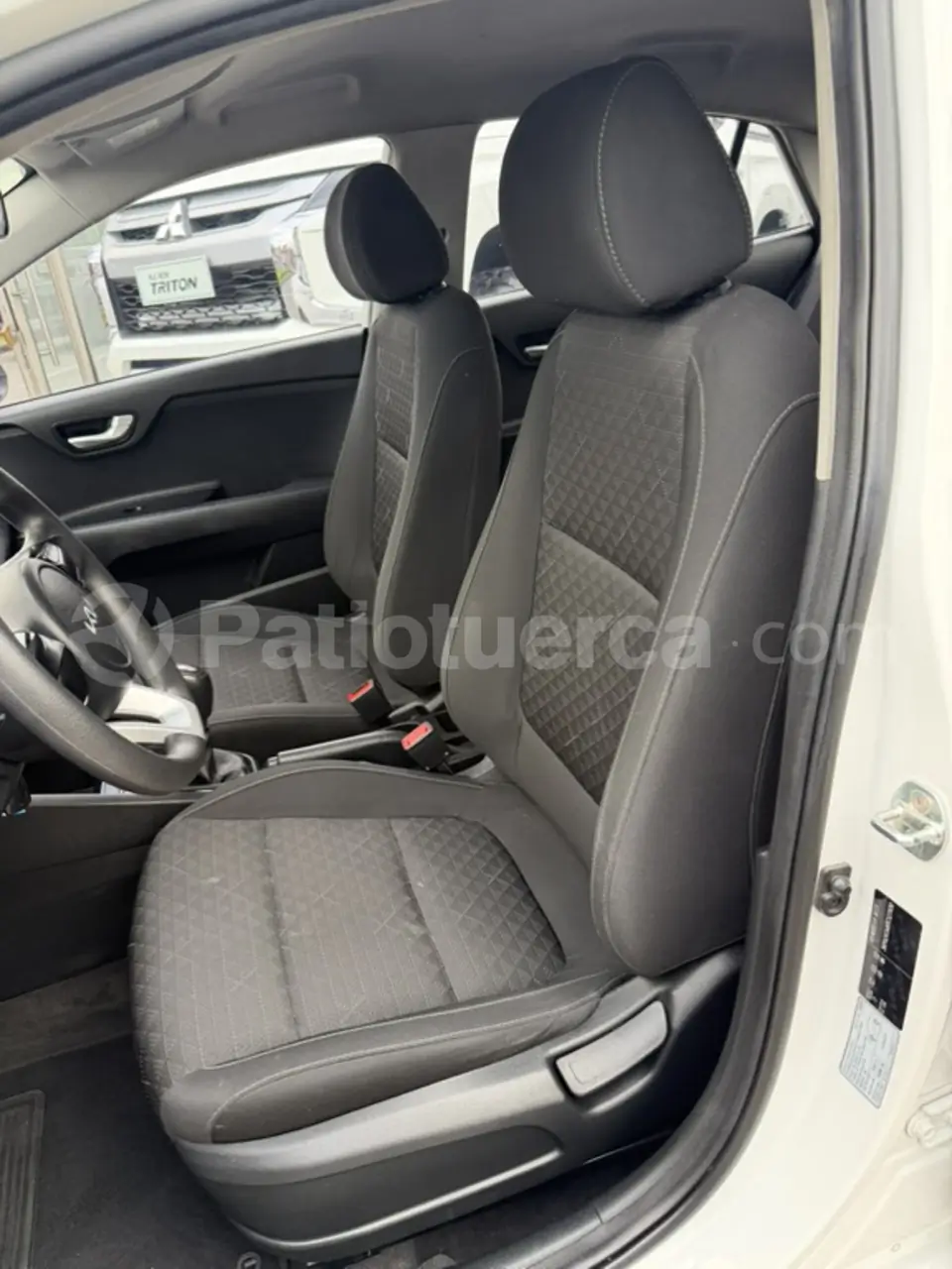 Foto 12 de Kia RIO 5