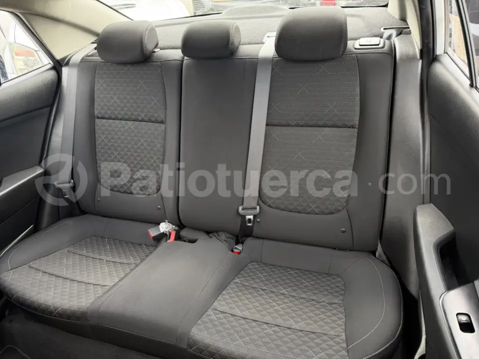 Foto 15 de Kia RIO 5