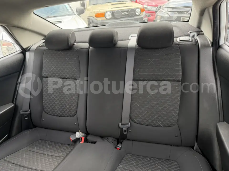 Foto 16 de Kia RIO 5