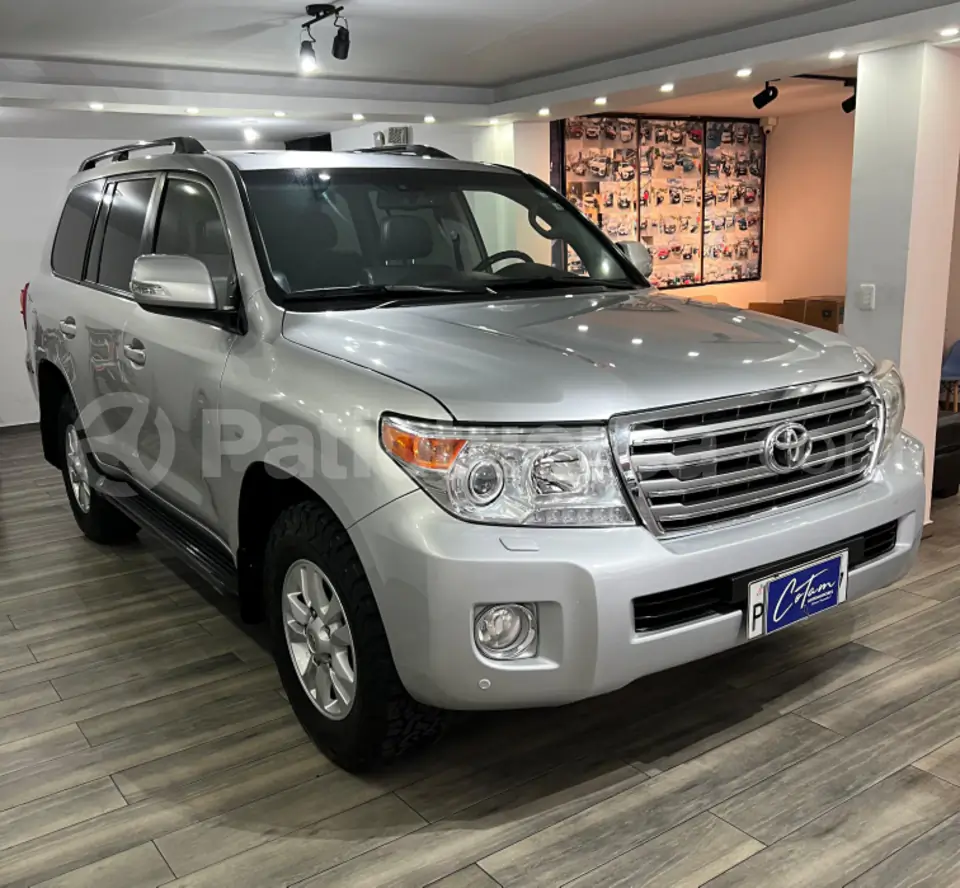 Foto 2 de Toyota Land Cruiser VX