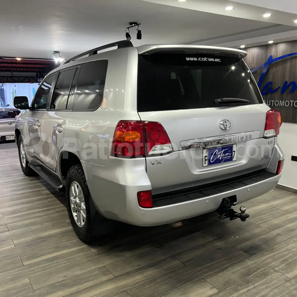 Foto 8 de Toyota Land Cruiser VX