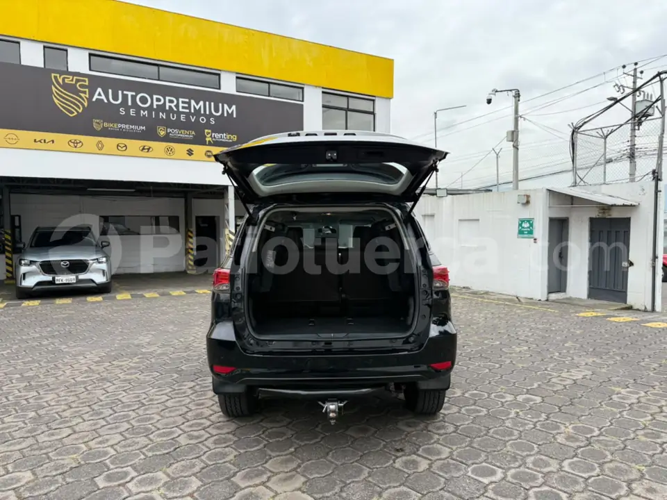 Foto 11 de Toyota New Fortuner