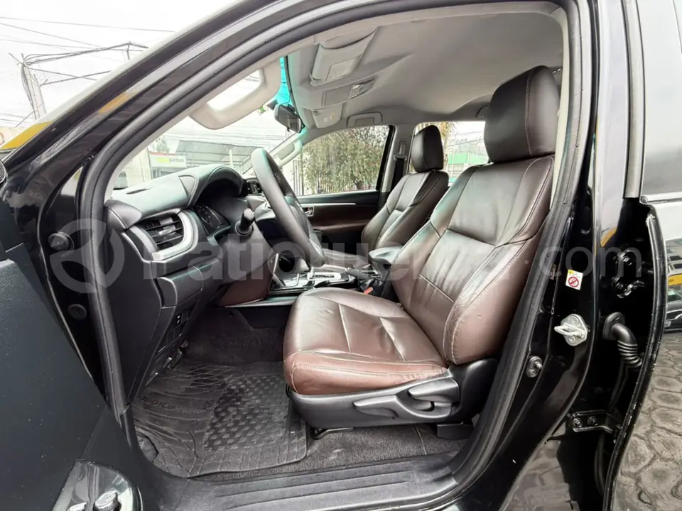 Foto 15 de Toyota New Fortuner