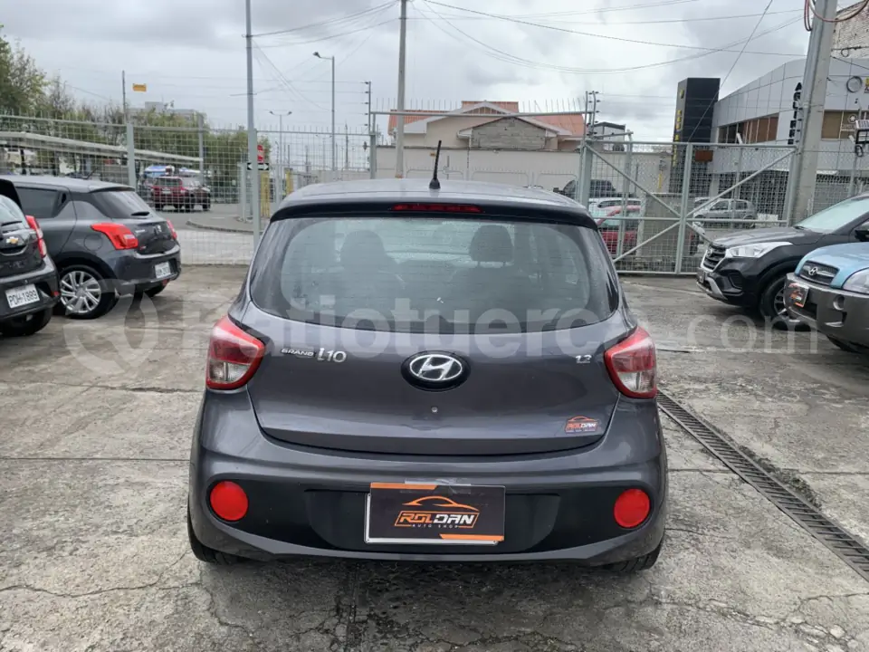 Foto 4 de Hyundai Grand I10 HB
