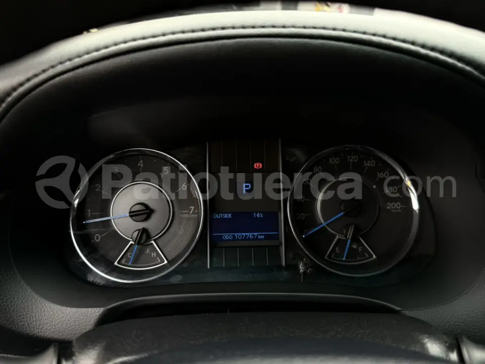 Foto 13 de Toyota Fortuner