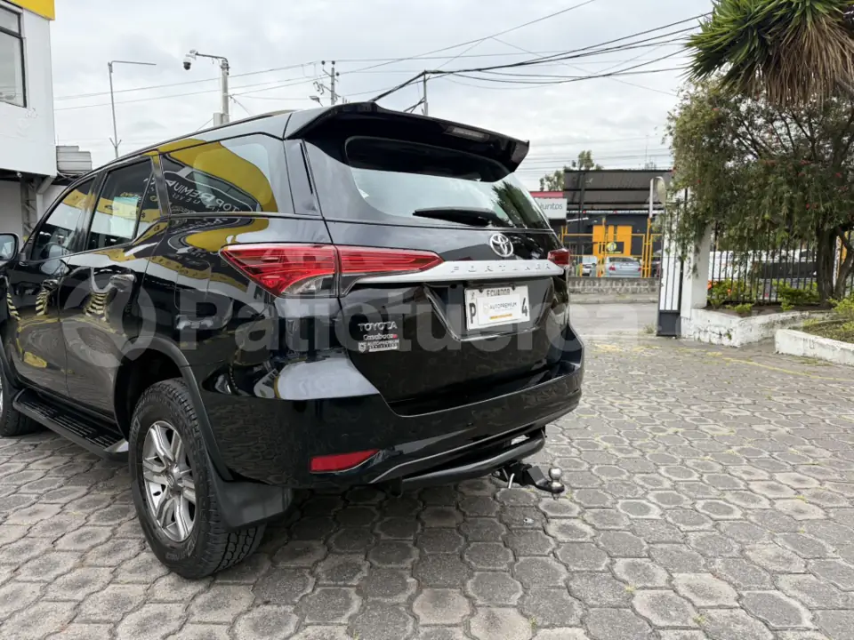 Foto 19 de Toyota Fortuner