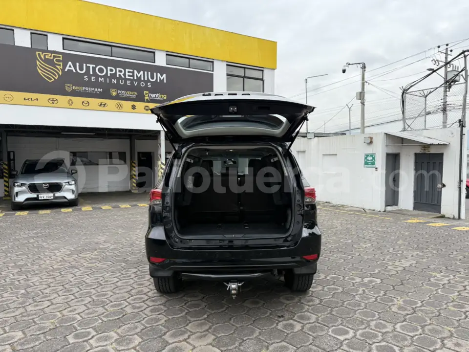 Foto 20 de Toyota Fortuner