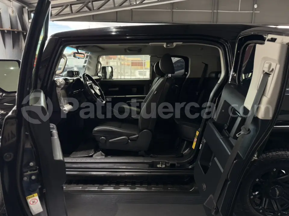 Foto 8 de Toyota FJ Cruiser