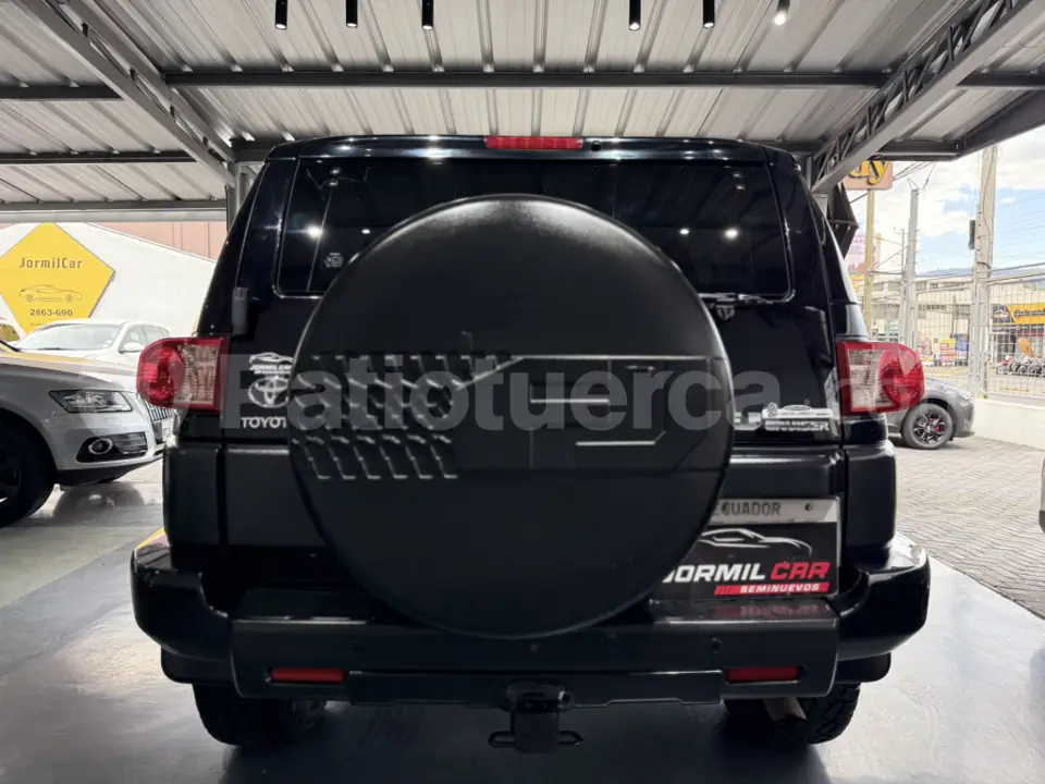 Foto 14 de Toyota FJ Cruiser