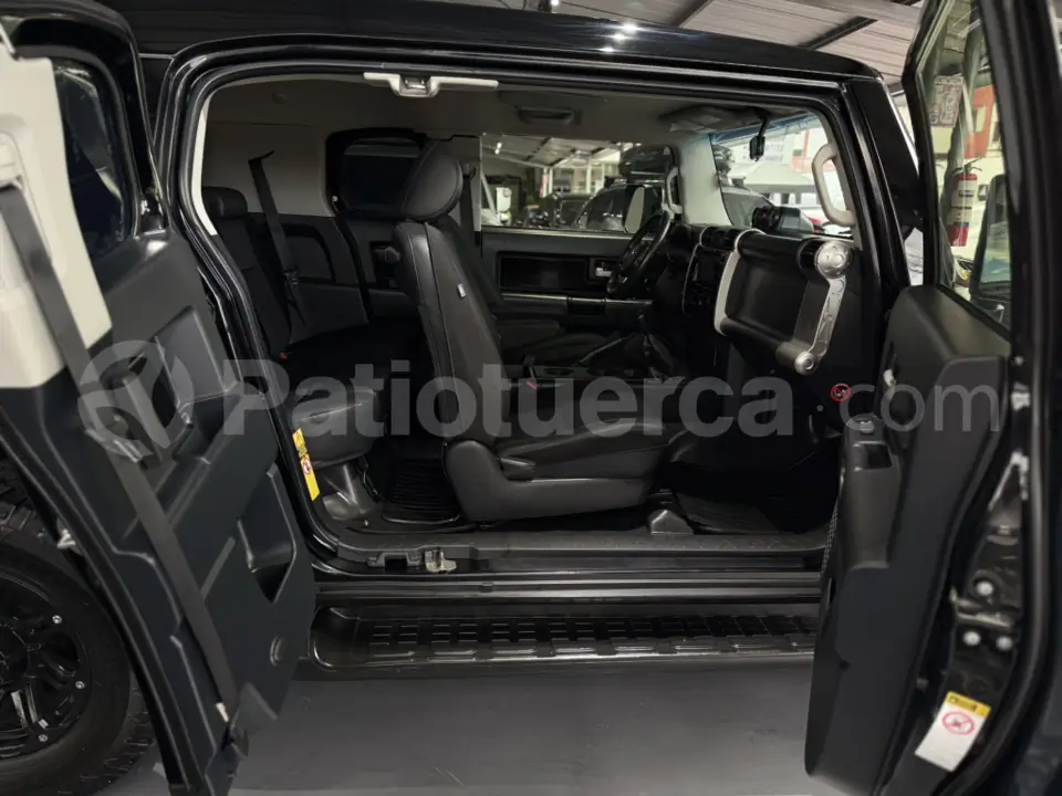 Foto 16 de Toyota FJ Cruiser