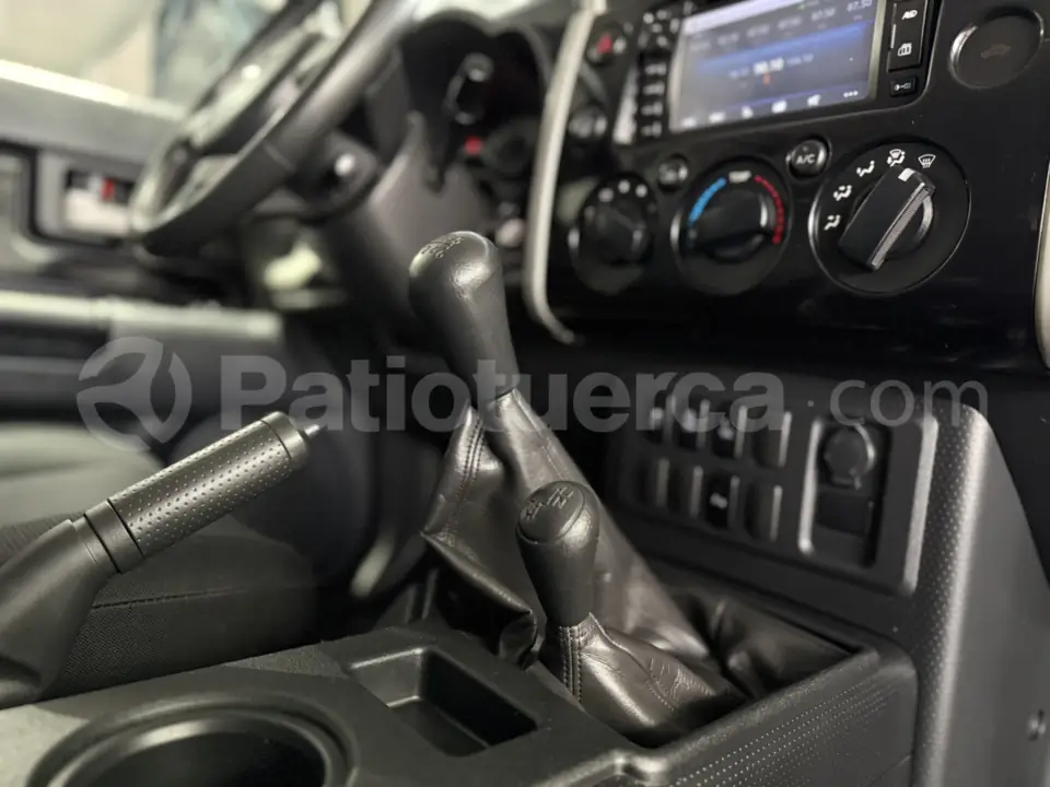 Foto 18 de Toyota FJ Cruiser