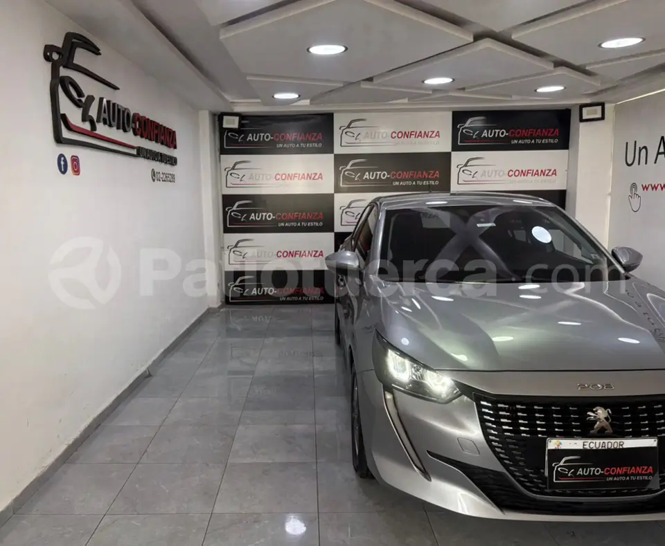 Foto 2 de Peugeot 208