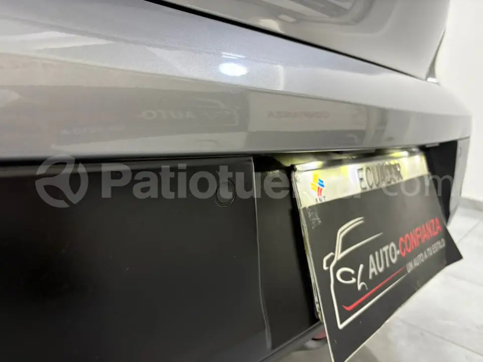 Foto 8 de Peugeot 208