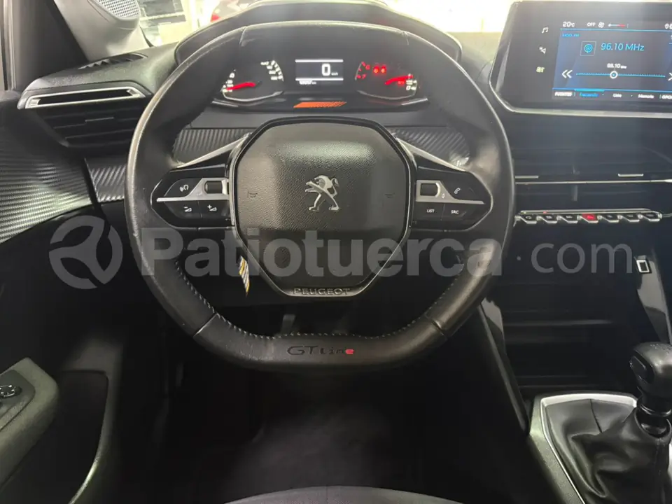 Foto 20 de Peugeot 208