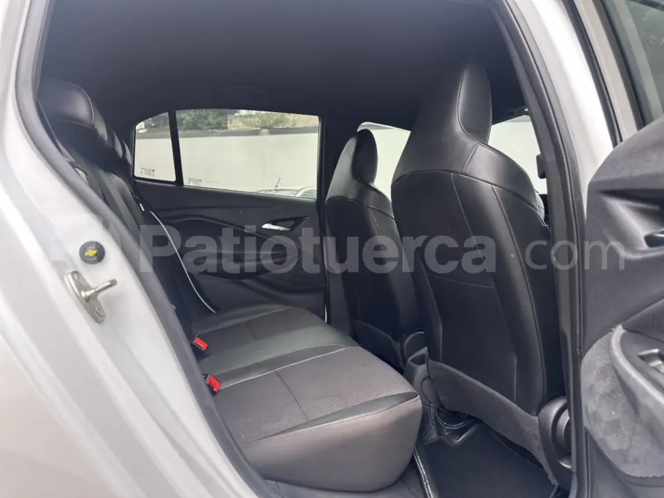 Foto 10 de Chevrolet ONIX RS