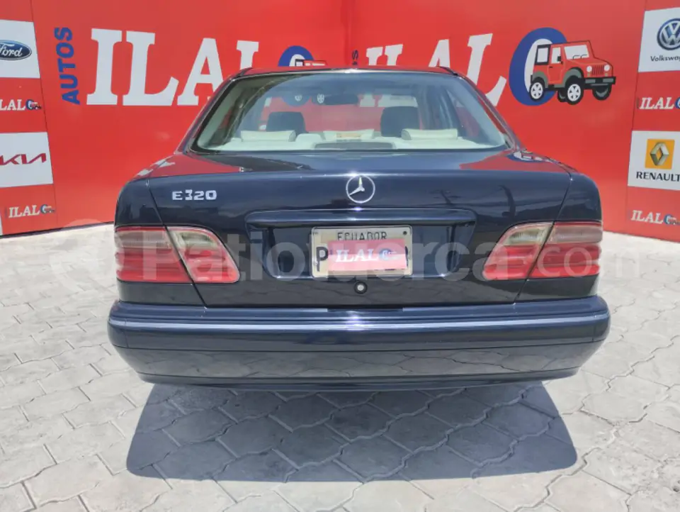 Foto 8 de Mercedes Benz E320