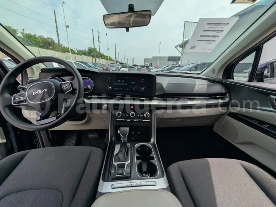 Foto 12 de Kia Carnival