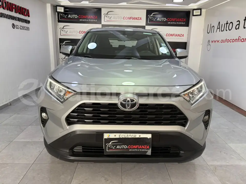 Foto 4 de Toyota NEW RAV4 AC 2.0 5P