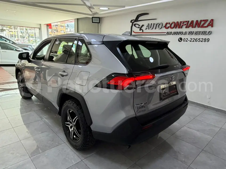 Foto 7 de Toyota NEW RAV4 AC 2.0 5P