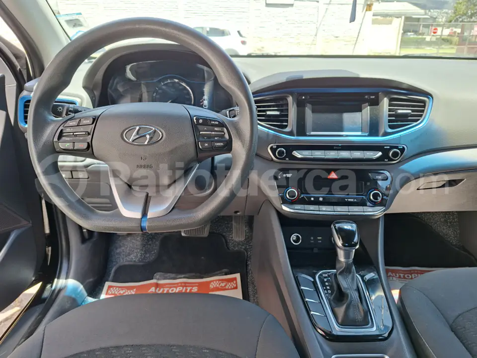 Foto 13 de Hyundai Ioniq Hybrid