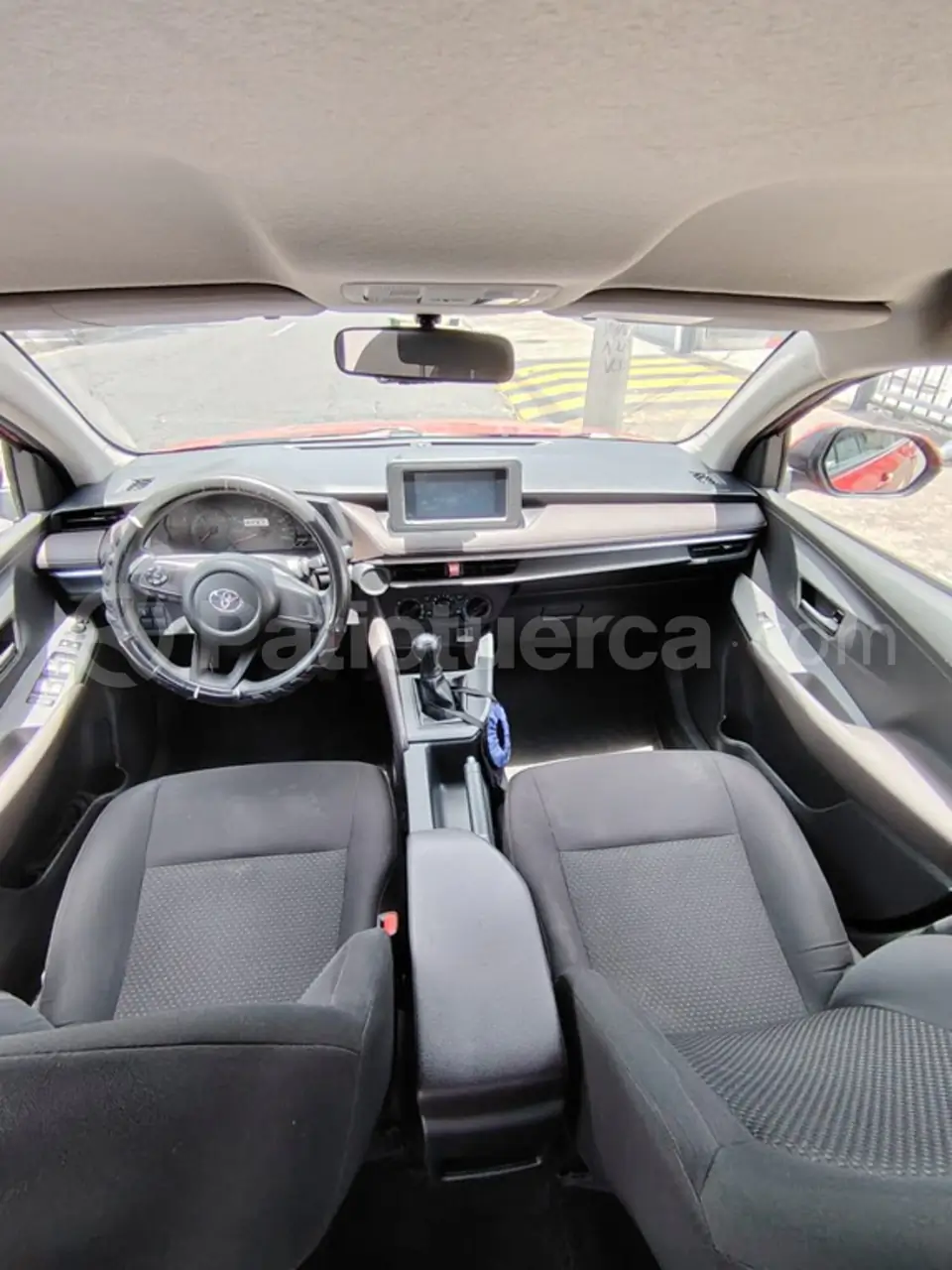 Foto 7 de Toyota Yaris