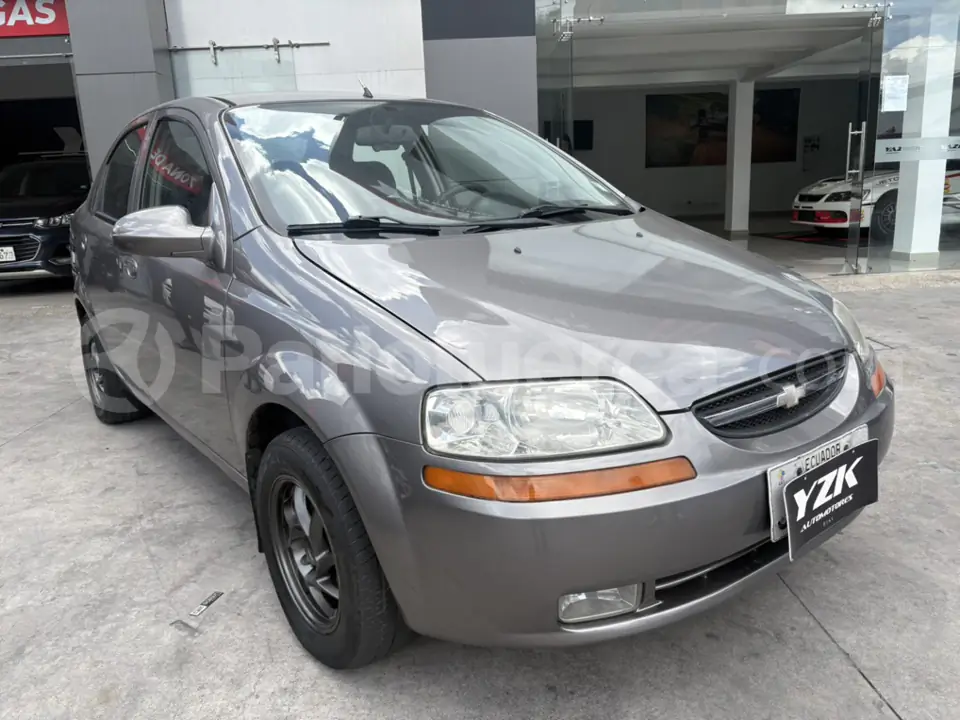 Foto 2 de Chevrolet Aveo Family