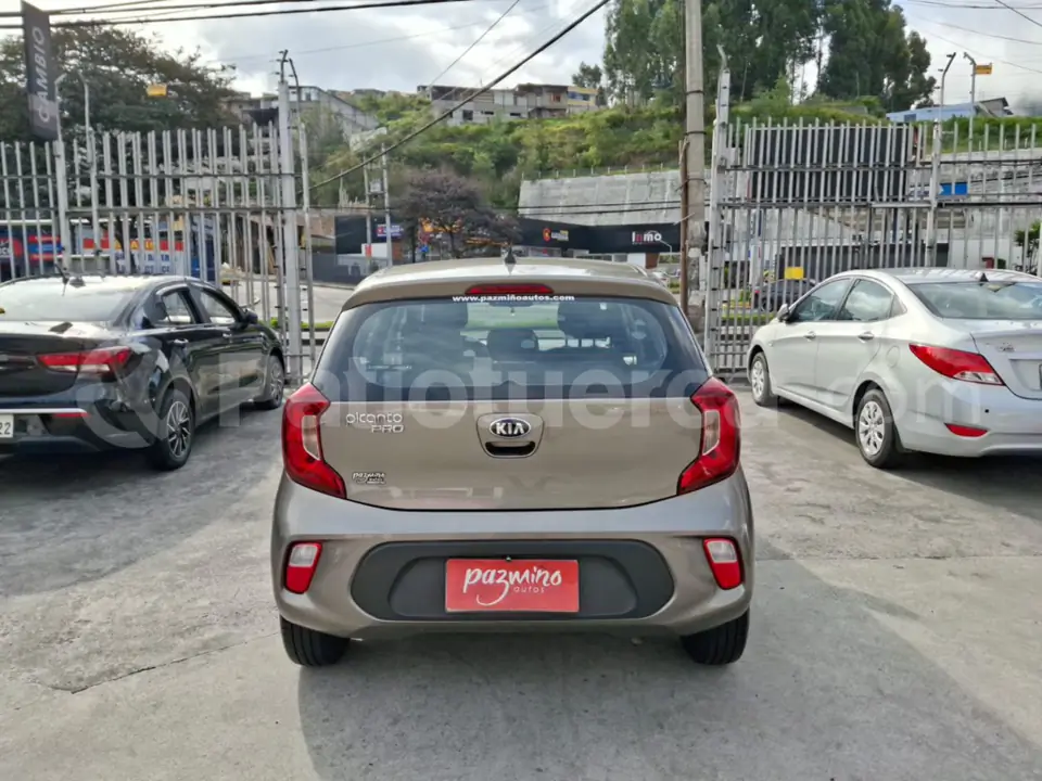 Foto 5 de Kia PICANTO LX