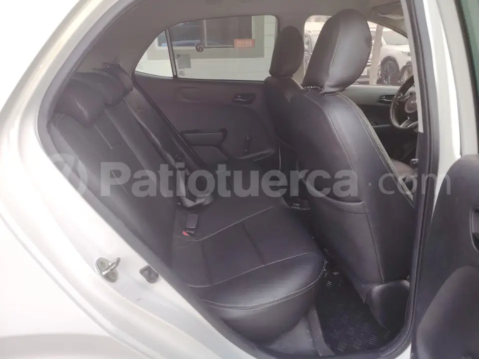 Foto 7 de Kia PICANTO EX 1.0