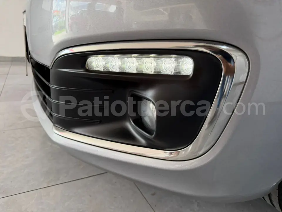 Foto 6 de Citroen C- Elysee Shine