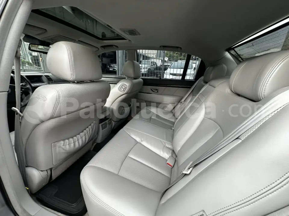 Foto 27 de Kia Opirus